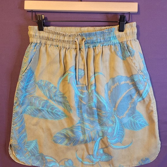 Kavu Tan and Blue Leaf Print Mini Skirt. Size M - Picture 1 of 7